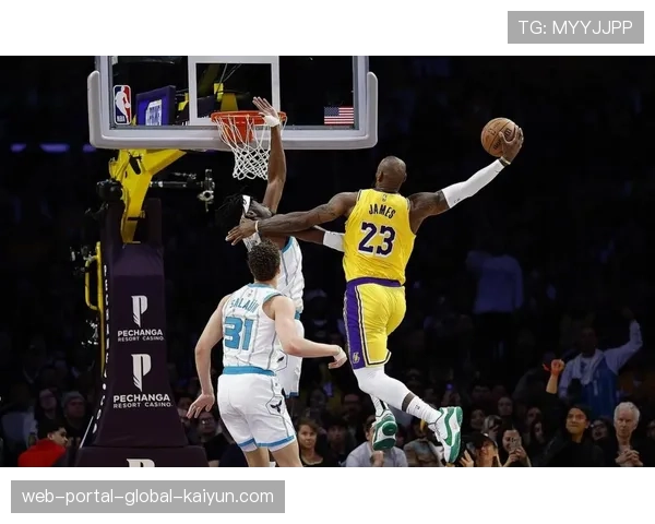 肯纳德三分命中率超45% 湖人进攻空间因射手加盟显著改善